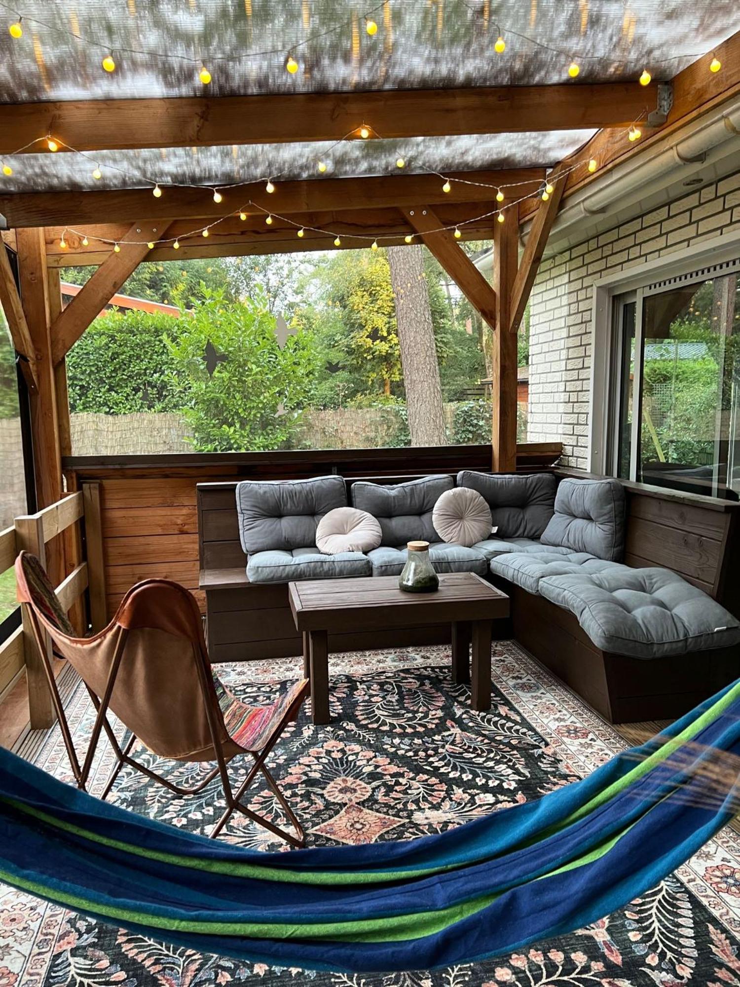 Cosy Chalet Veluwe With A Spacious Garden And Veranda Doornspijk Exteriör bild